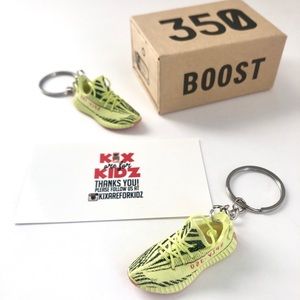 Kanye Frozen Yellow 350 V2 3D Sneaker Keychain